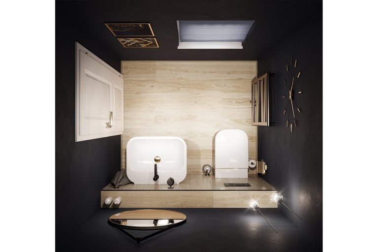 Moderne badkamer met wastafel, toilet, spiegel en klok op een houten platform tegen donkere muren.