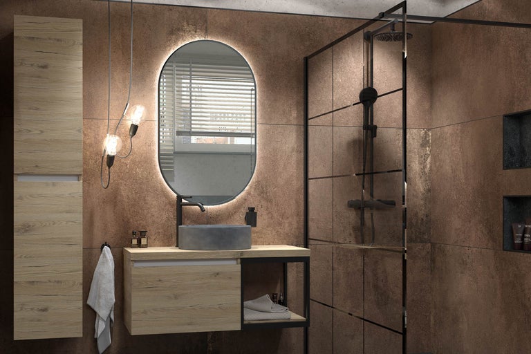 Moderne badkamer met wastafel, spiegel, douche en verlichting
