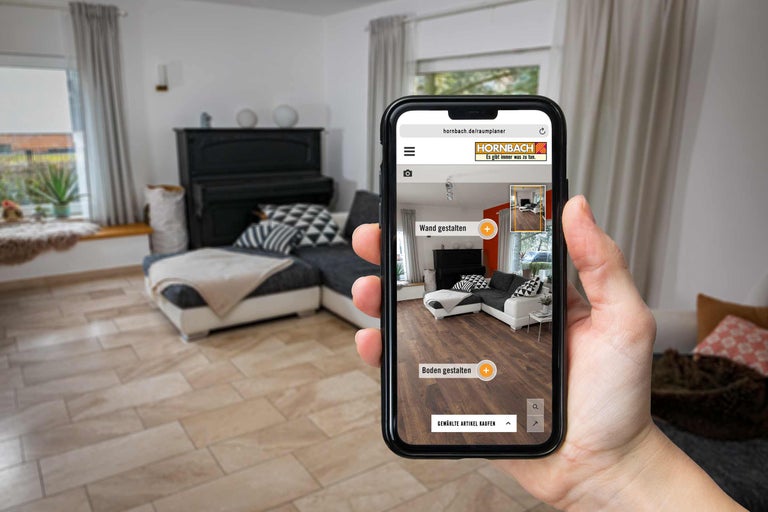 Interieurontwerp met de Hornbach app in een woonkamer met bank en piano