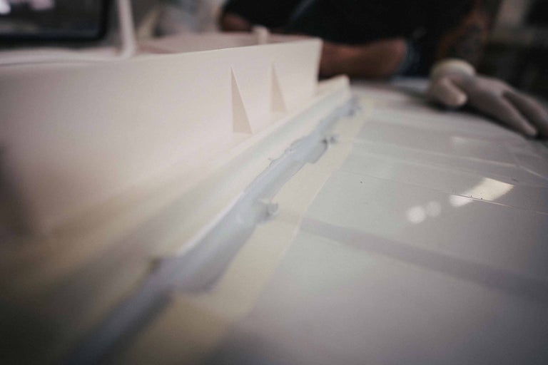 Close-up van afdichtmiddel aangebracht op een oppervlak