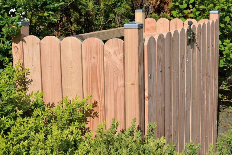 Houten privacyscherm in de tuin