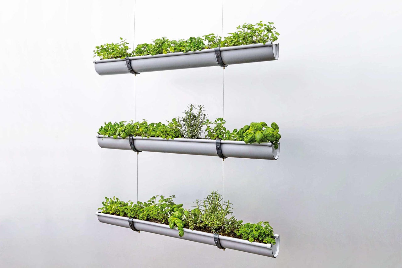 Hangend kruidenrek met drie niveaus voor de tuin