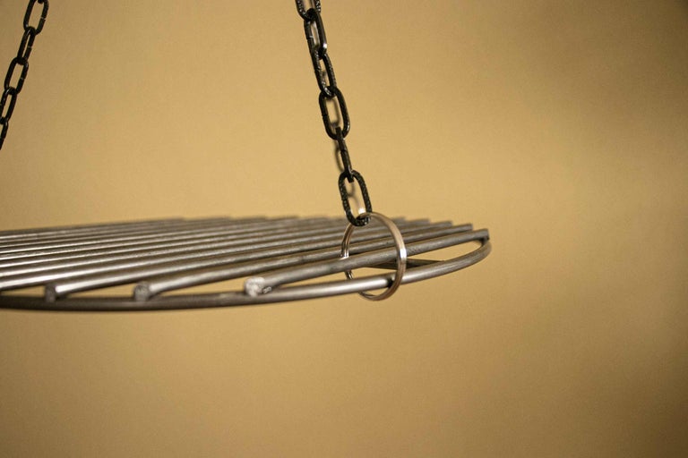 Hangend grillrooster met ketting