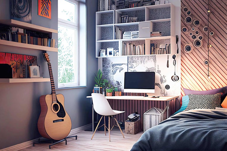 Inrichting van een lichte jeugdkamer met bed, bureau, plank en gitaar