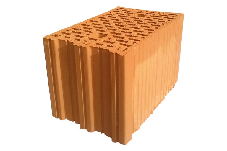 Baksteen met gaten voor de bouw van muren