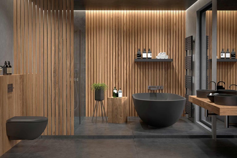 Lichte badkamer met douche, bad, wastafel en houten bekleding