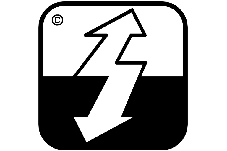 De afbeelding toont een volledig zwart beeld zonder herkenbare objecten.