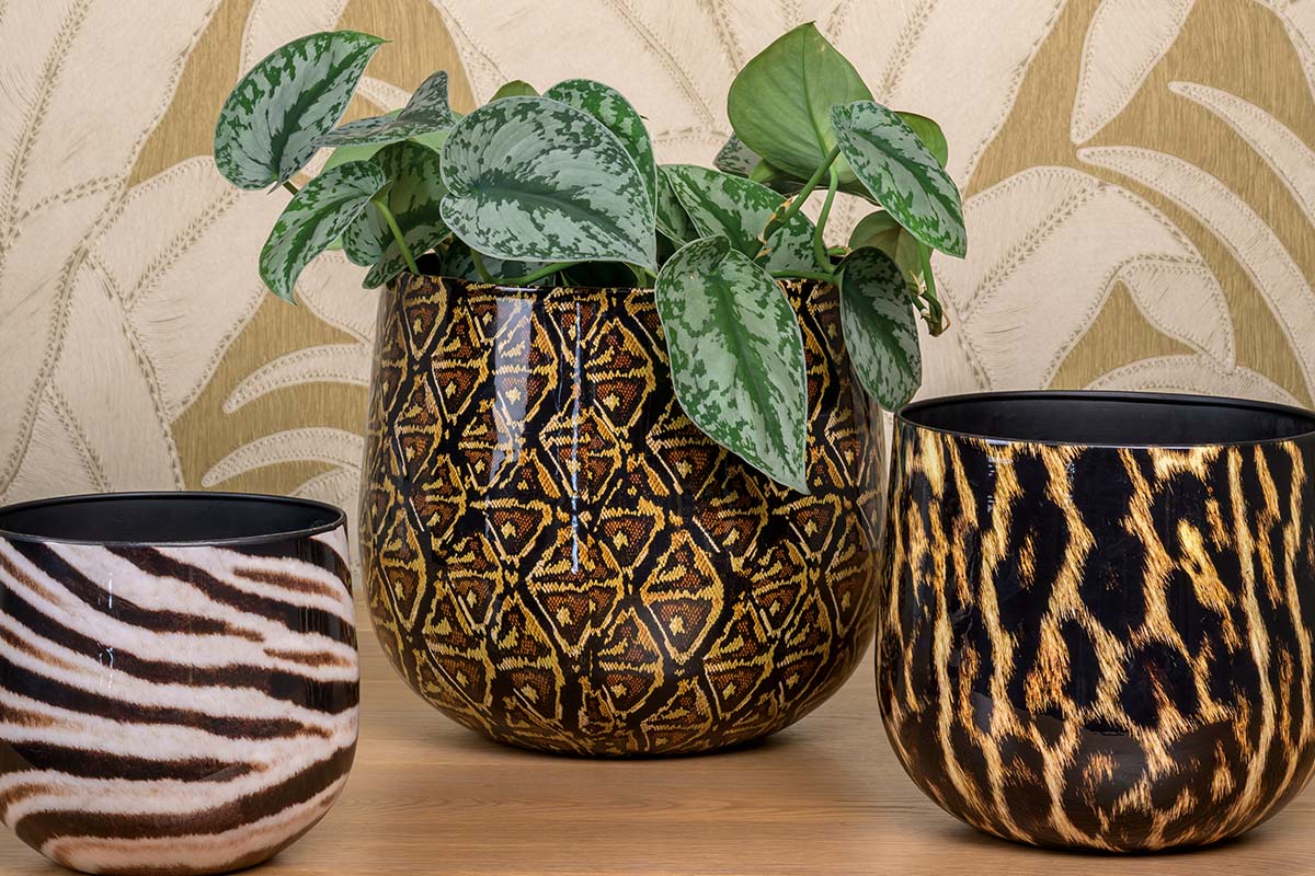 Decoratieve plantenbakken met verschillende diermotieven