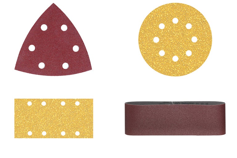 Diverse schuurpapieren met gaten voor schuurmachines