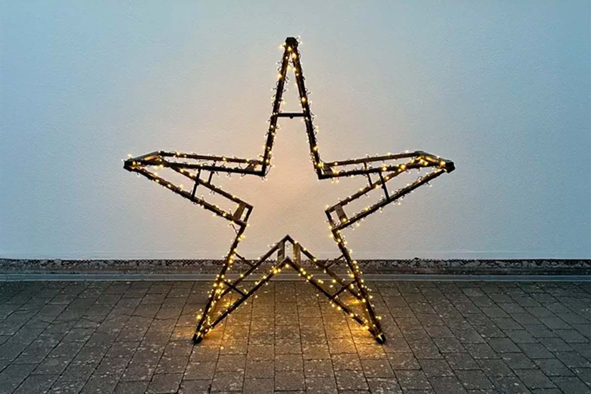 Decoratieve, verlichte ster voor binnen- en buitengebruik.