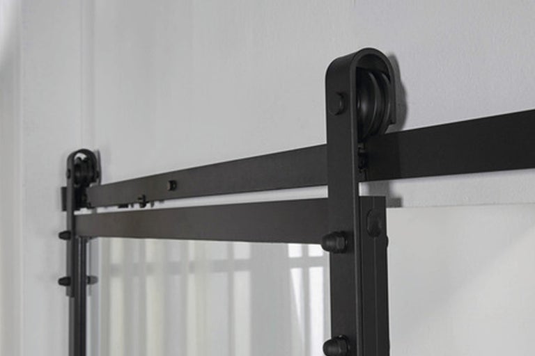 Schuifdeursysteem met rail en rolophanging