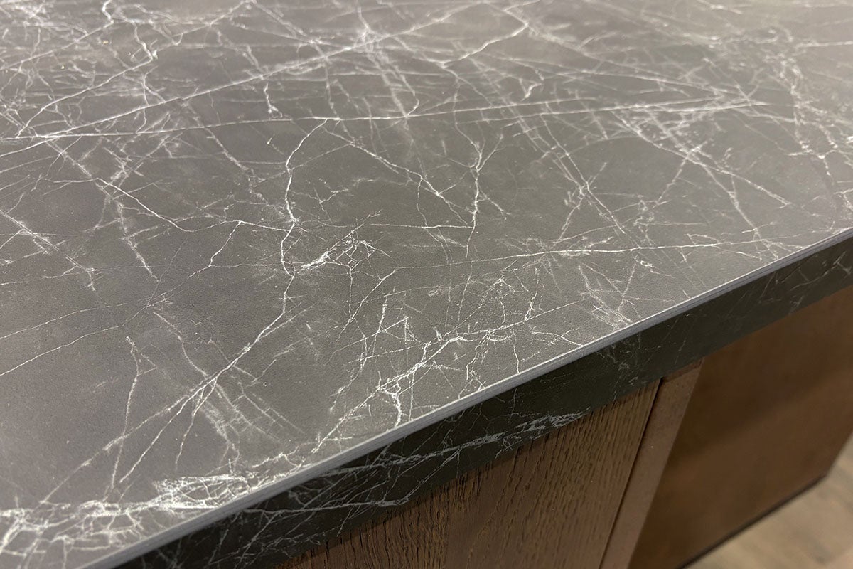 Werkblad met marmerdecor