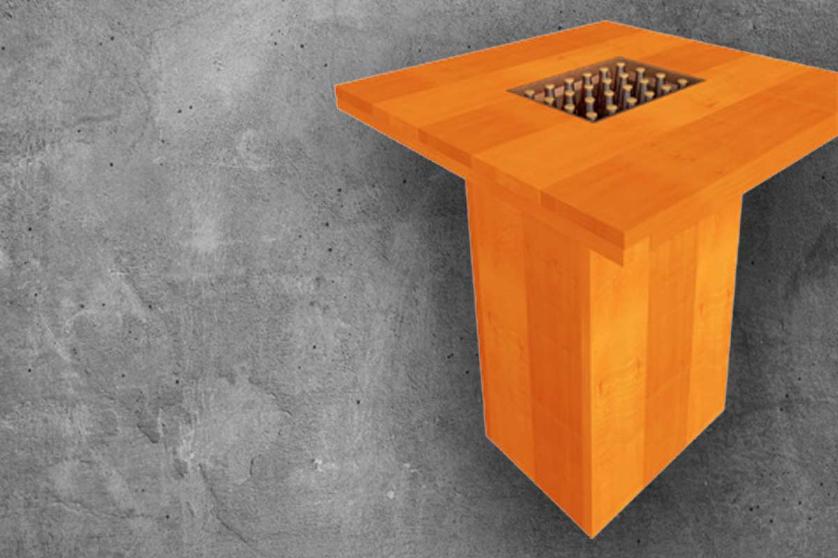 Vierkante houten tafel met geïntegreerde flessenhouder