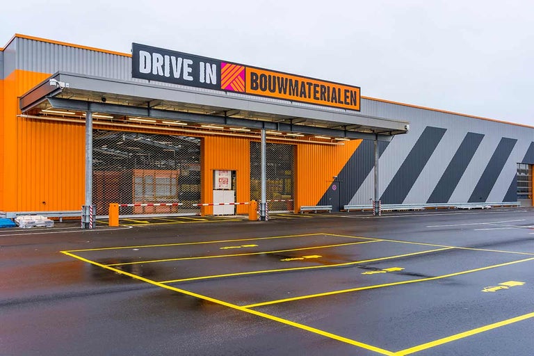 Hornbach Drive In bouwmaterialenhandel buitenaanzicht
