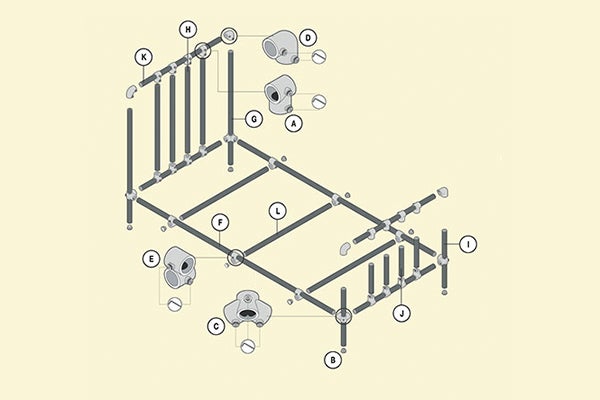Afbeelding van een bouwplan voor een buizenframe met verschillende buiskoppelstukken.