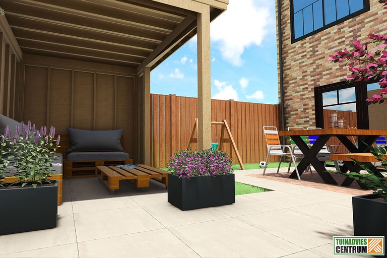 Terras met plantenbakken, zitplaatsen en tuinafscheiding