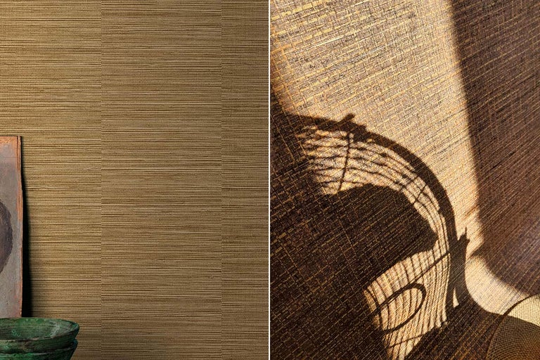 Gedetailleerde weergave van een textielbehang met horizontale structuur