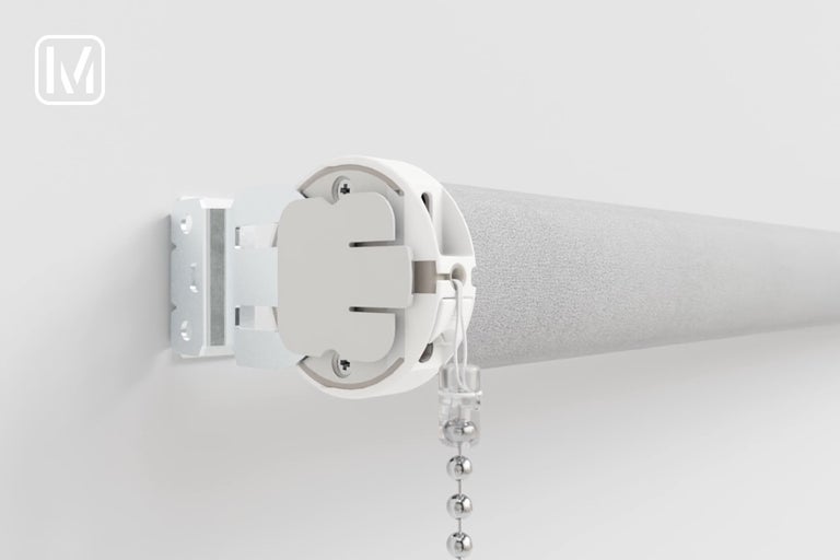 Rolgordijn met kettingbediening en bevestiging