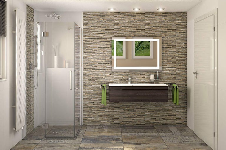 Badkamer met douche, wastafel, spiegel en tegels