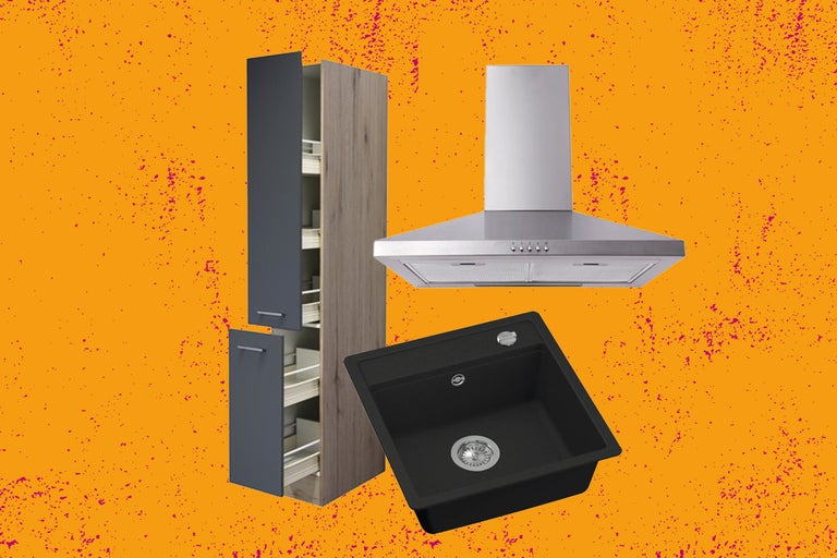 Keukenapparatuur met keukenkast, afzuigkap en gootsteen