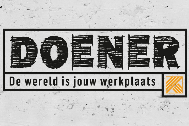 Doener belettering op een witte achtergrond
