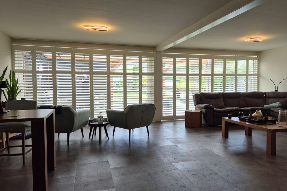 
				Basic shutters op maat | HORNBACH

			