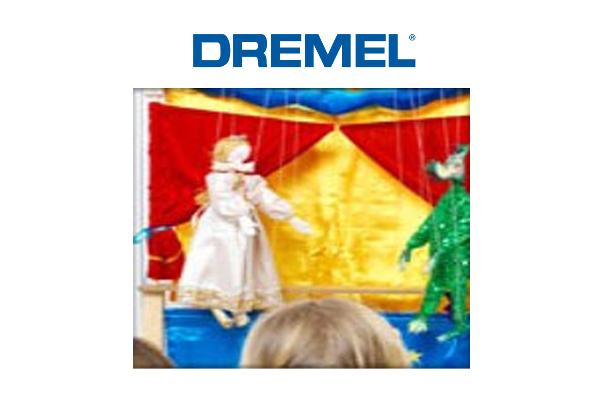 Dremel logo. Poppenkast met poppen.