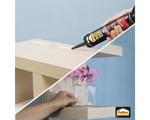 Toepassing van Pattex montagelijm op een plank voor bevestiging, daaronder een plank met bloemenvaas