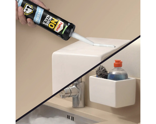 Montagelijm wordt aangebracht op een keramisch oppervlak in de badkamer.