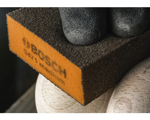Schuurblok met Bosch logo op hout