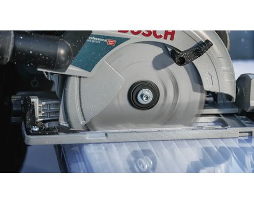 Handcircelzaag in gebruik met Bosch Logo