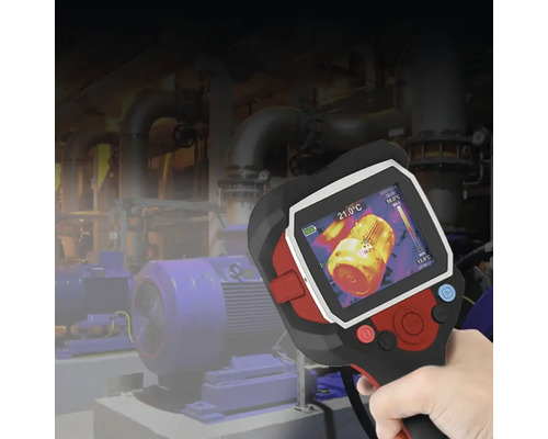 Warmtebeeldcamera in gebruik voor temperatuurmeting van een motor