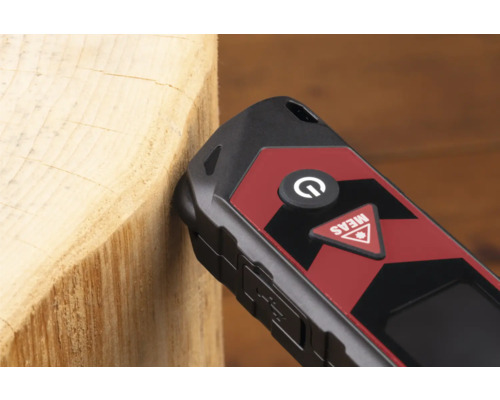 Vochtmeter op een stuk hout