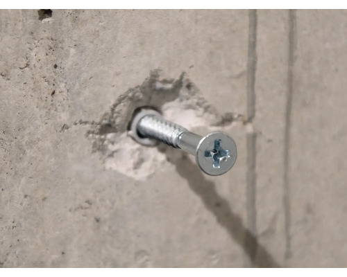 Bevestigingsschroef in een betonnen muur