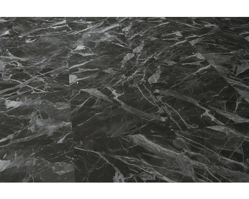 Vloer met tegels in marmerlook