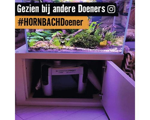 Aquarium met onderkast en filtersysteem in de kast