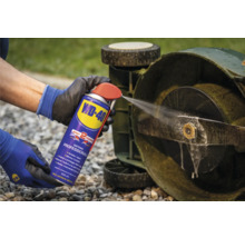 WD-40 multifunctionele spray voor het reinigen van een grasmaaier