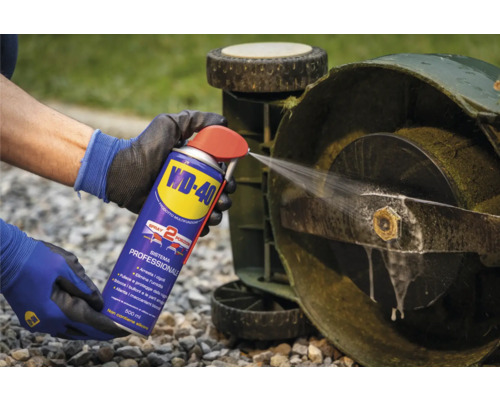 WD-40 multifunctionele spray voor het reinigen van een grasmaaier