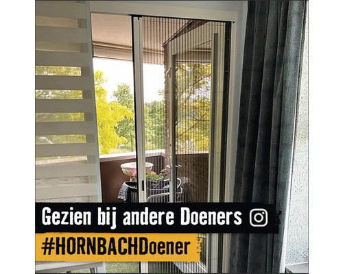 Hordeur voor een open balkondeur