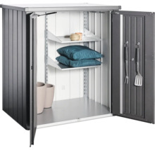 Tuinkast met open deuren, planken en tuinaccessoires