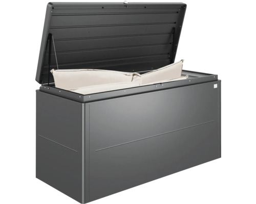 Geopende grijze tuinkist met kussens voor buitenopslag