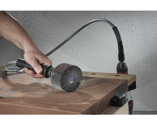 Lamellenborstel met flexibele as voor het schuren van hout