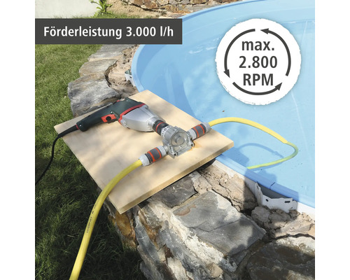 Boormachinepomp voor het leegpompen van een zwembad