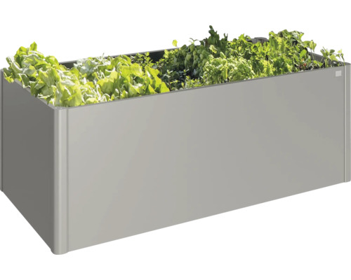 Metalen plantenbak met beplanting