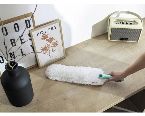 Stoffer op een tafel met decoratie