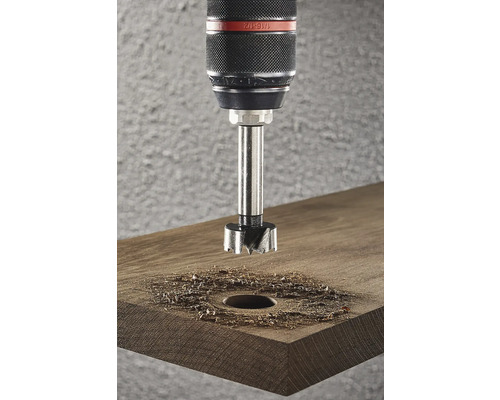 Forstnerboor boort gat in hout