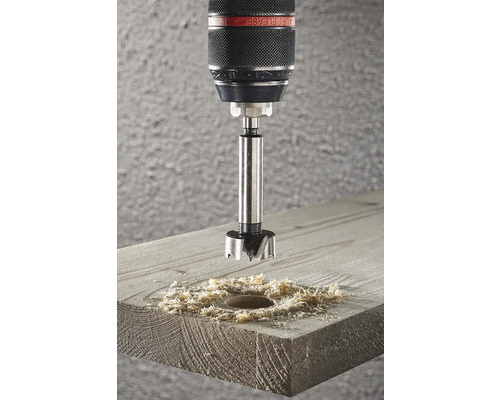 Forstnerboor boort gat in hout