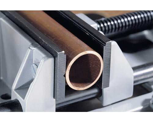 Pijp in een bankschroef