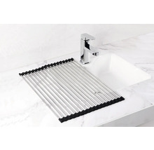 Spoelbak met roestvrijstalen afdruiprek en kraan