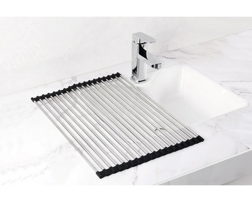 Spoelbak met roestvrijstalen afdruiprek en kraan